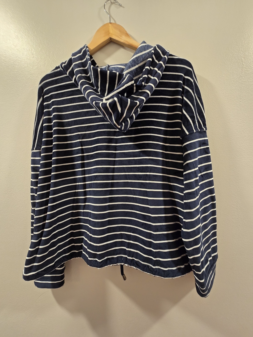 Cable & Gauge Navy and White Striped Hooded Drawstring Top - Picture 4 of 6